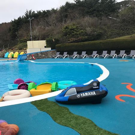 Exclusive 3 Bedroom Caravan, Sleeps 8 People At Parkdean Newquay Holiday Park, Cornwall, Uk Zewnętrze zdjęcie