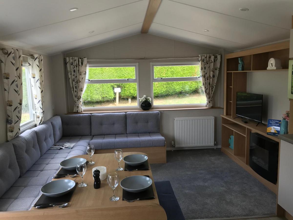 Exclusive 3 Bedroom Caravan, Sleeps 8 People At Parkdean Newquay Holiday Park, Cornwall, Uk Zewnętrze zdjęcie